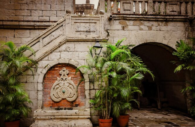 manila walking tours in intramuros binondo quiapo