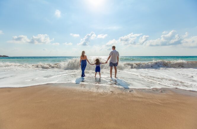 reasons to travel with little tots for family travel