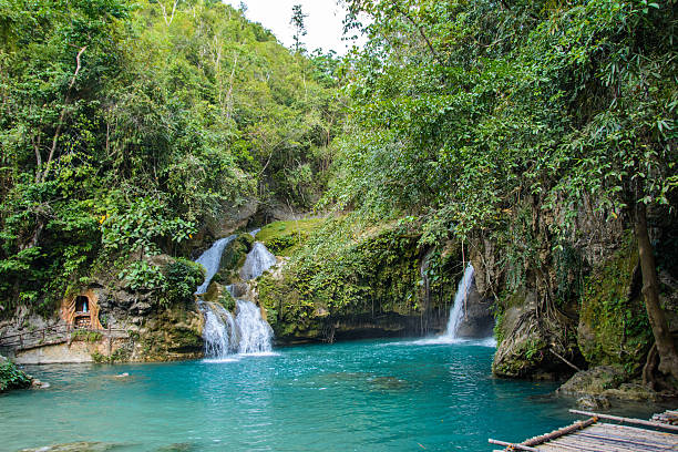 hiking in cebu kawasan falls